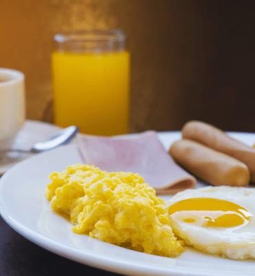 Luxury begins at sunrise. Racquet Cuernavaca Hotel Luxury begins at sunrise. Racquet Cuernavaca Hotel