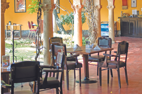 Restaurant Racquet Cuernavaca Hotel