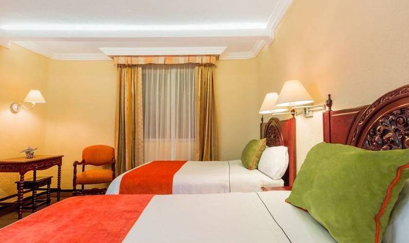 Single or double deluxe room Geneve Mexico City Hotel