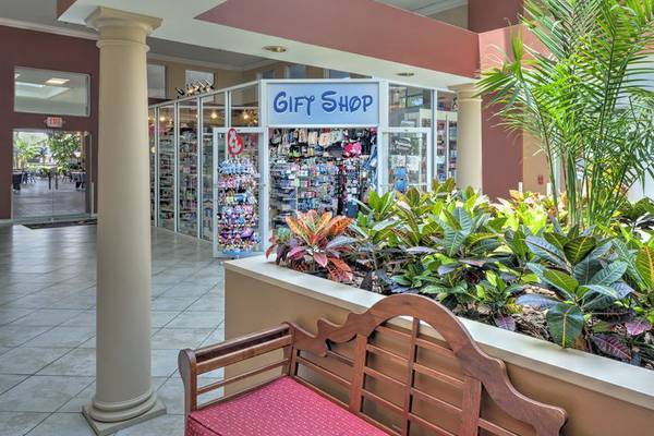 Gift shop ramada gateway orlando hotel florida Gift shop ramada gateway orlando hotel florida