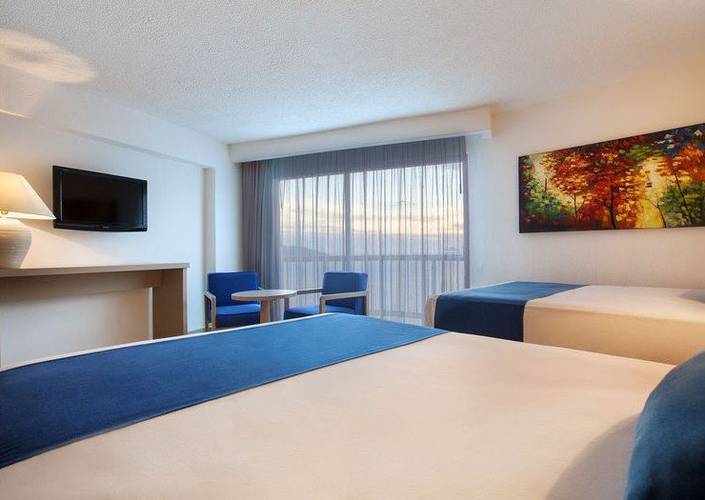 Standard room with a sea view calinda beach acapulco hotel Standard room with a sea view calinda beach acapulco hotel