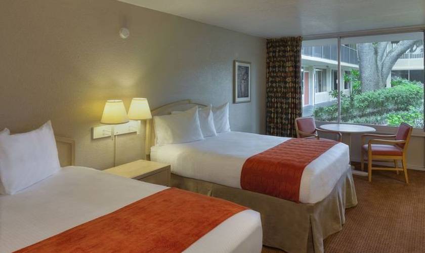 rechazo Torneado apaciguar HABITACIÓN ESTÁNDAR Hotel Ramada Gateway Orlando