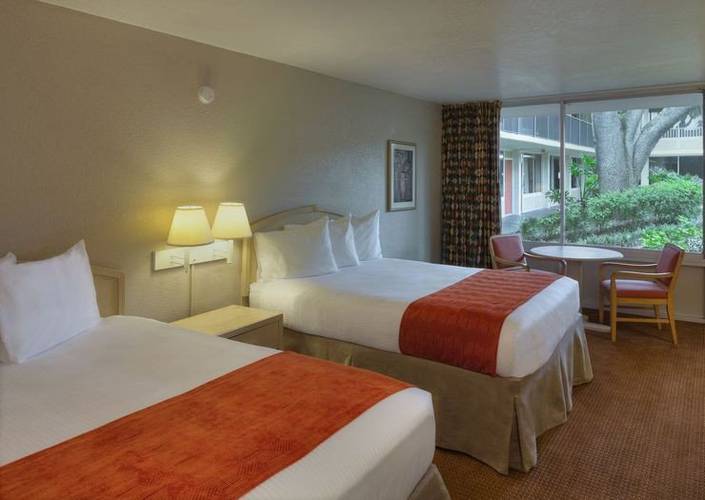 HabitaciÓn estÁndar hotel ramada gateway orlando florida HabitaciÓn estÁndar hotel ramada gateway orlando florida