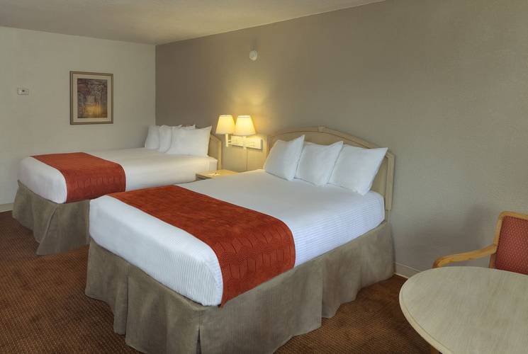 Standard room Ramada Gateway Orlando Hotel