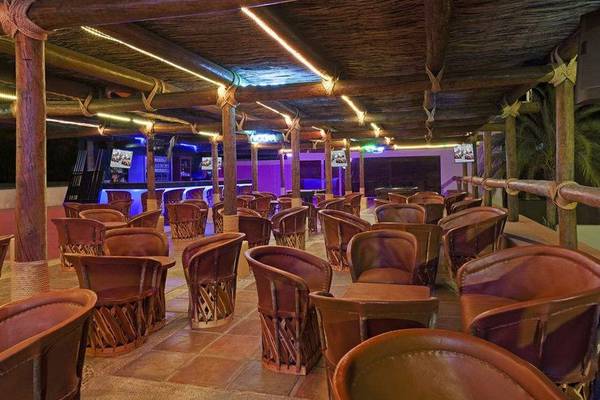 Sports bar Loreto Bay Golf Resort & Spa at Baja Hotel Loreto, Baja California Sur Sports bar Loreto Bay Golf Resort & Spa at Baja Hotel Loreto, Baja California Sur
