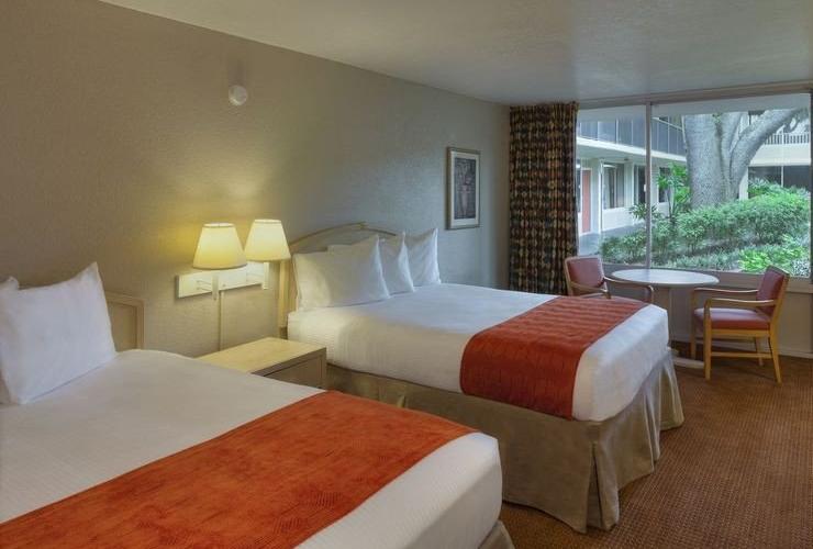 Habitación Estándar Hotel Ramada Gateway Orlando Habitación Estándar Hotel Ramada Gateway Orlando